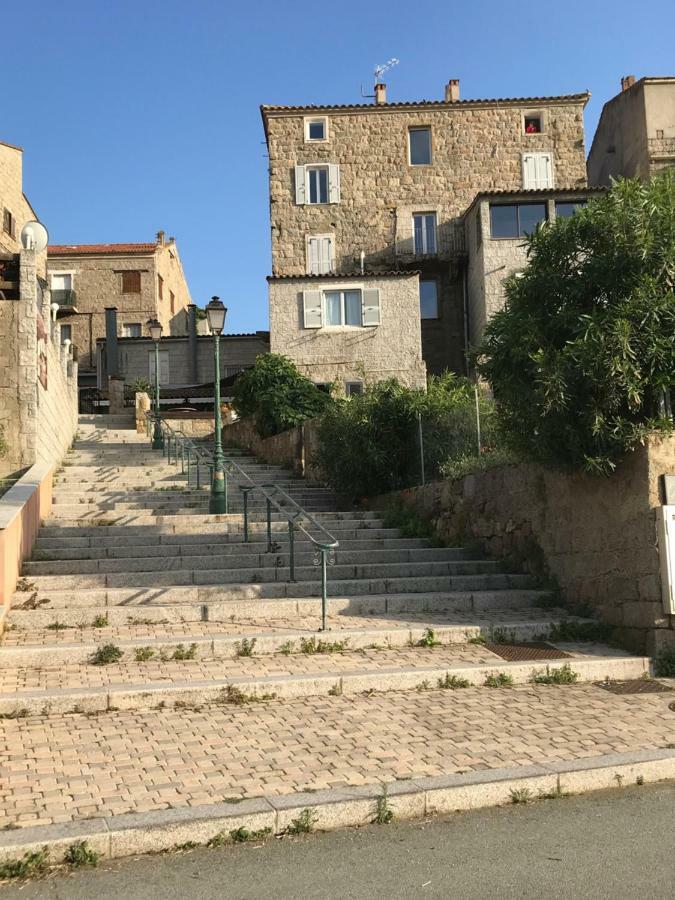 Grand Appartement Style Loft Bord De Mer Propriano  Exterior photo